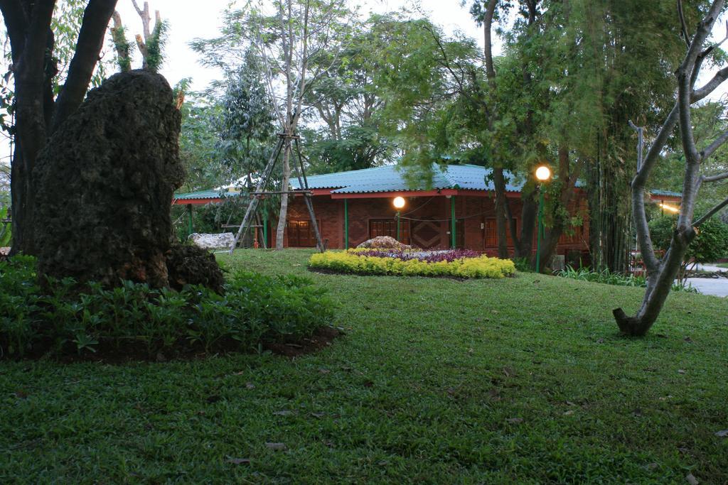 Khao Yai Garden Lodge Pak Chong Extérieur photo