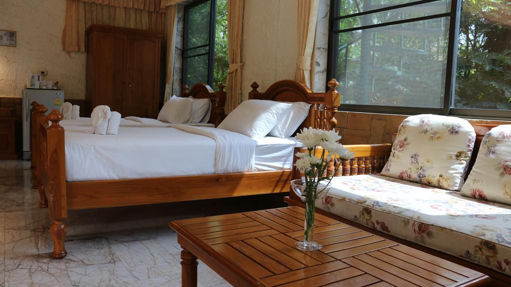 Khao Yai Garden Lodge Pak Chong Extérieur photo