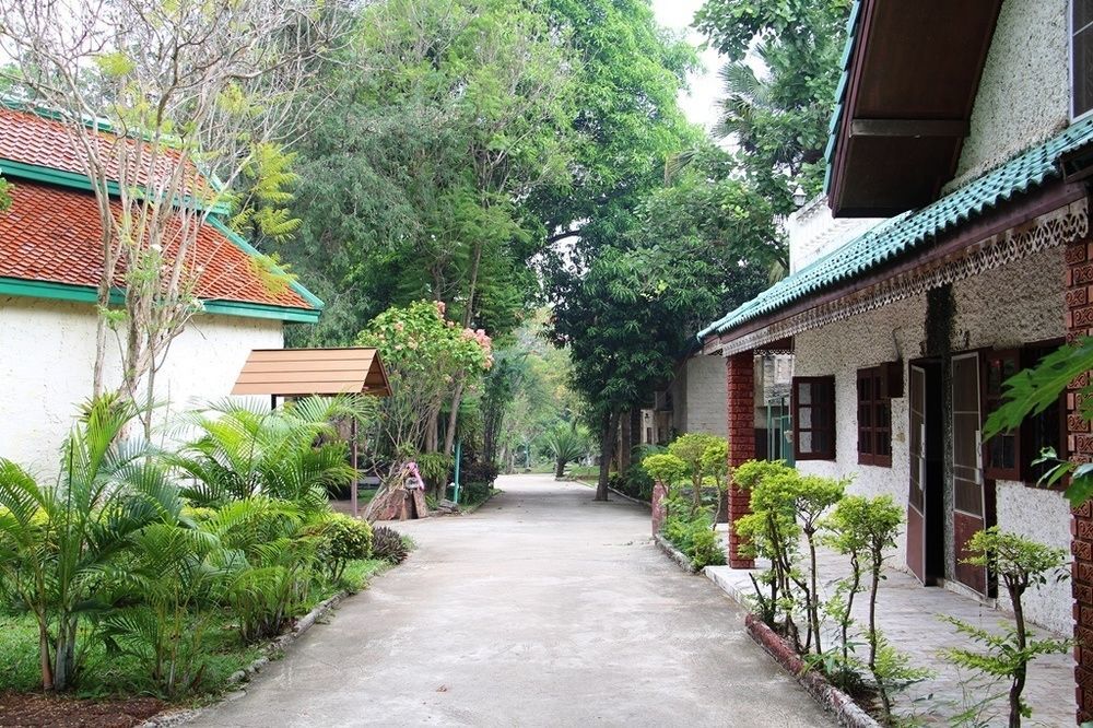 Khao Yai Garden Lodge Pak Chong Extérieur photo