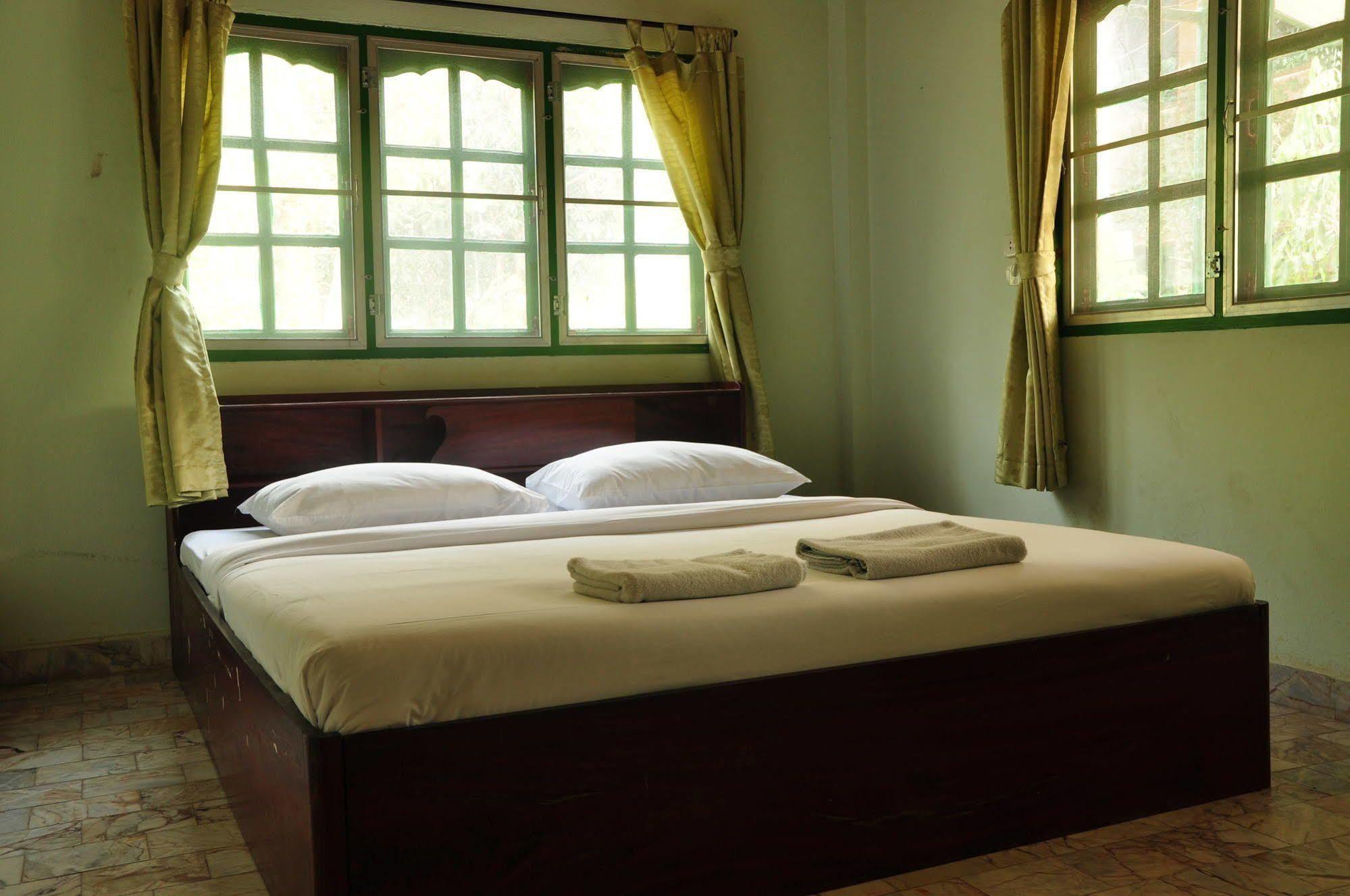 Khao Yai Garden Lodge Pak Chong Extérieur photo
